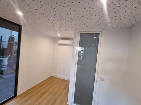 Casa contentor T2 com WC - acabamentos premium